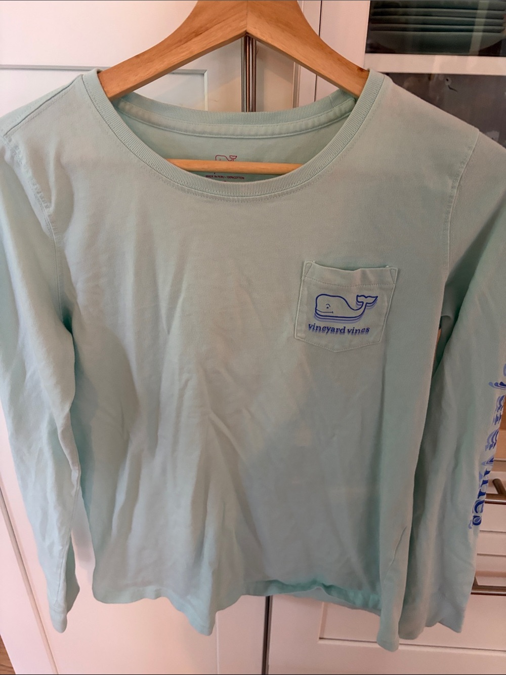 Vineyard Vines Whale Long Sleeve t-shirt small